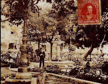 Plaza La Aduana, La Guaira, 1902.jpg