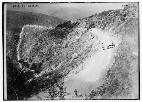 Caracas, road to LOC 14333084559.jpg